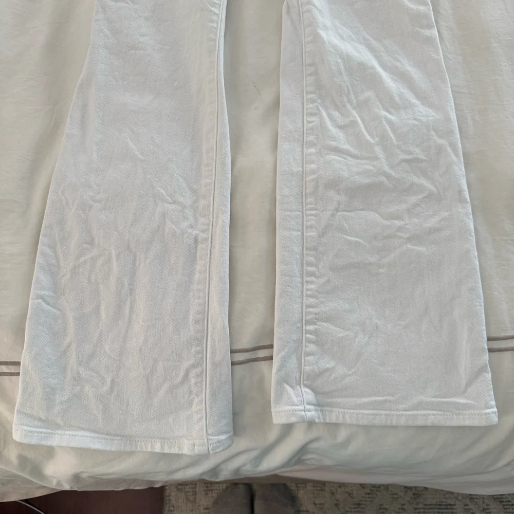 Good American White Denim Flares - Picture 11 of 11